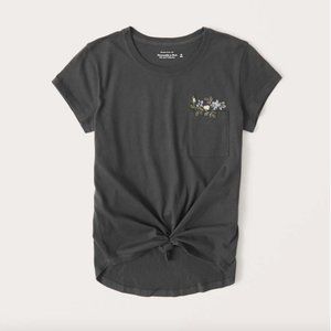 NWT Abercrombie Knotted Pocket Tee